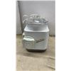 Image 3 : Betty Crocker Pasta Fresca BC-1393C Automatic Pasta Maker with Discs and Manual