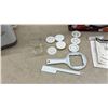 Image 5 : Betty Crocker Pasta Fresca BC-1393C Automatic Pasta Maker with Discs and Manual