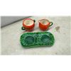 Image 8 : Vintage Tomato-Shaped Red Ceramic Tea Set with Teapots, Cups, Shakers, Creamer, and More