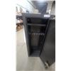 Image 5 : Homak Metal Black Textured 5-Gun Security Cabinet with Two Key Locks and Interior Shelf