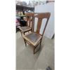 Image 2 : Pair of Vintage Oak Dining Chairs With Studded Leather Seats and Slatted Backrests