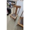 Image 4 : Pair of Vintage Oak Dining Chairs With Studded Leather Seats and Slatted Backrests