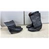 Image 6 : Two Pairs of Black Leather Women's Mid-Calf Boots with Block Heels and Side Zippers, Sz 9.5