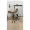 Image 3 : Mid-Century Modern Gossip Bench with Wrought Iron Frame, Upholstered Seat and Magazine Rack