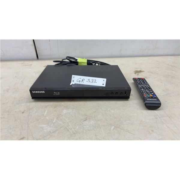 Samsung BD-H4500 Blu-Ray Disc Player With Remote and Power Cord