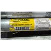 Image 5 : Pallet Lot: 20 Load Restraint Cargo Bars with Adjustable Lever-Lock and Rubber Padded Ends