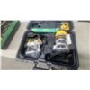 Image 4 : DeWalt DW616PKR 1 3/4 HP Fixed-Base/Plunge-Base Router Combo Kit with Case Missing Collet Nut