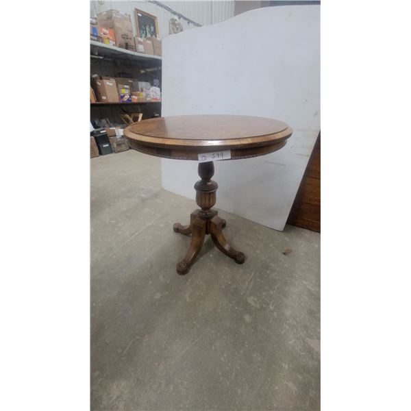 Vintage Round Wooden Pedestal Accent Table with Figured Veneer Top and Carved Fluted Column Hgt.