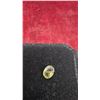 Image 7 : 3 Gemstone Lot: Oval Opal Cabochon, Faceted Red Garnet, and Yellow-Green Gemstone