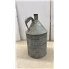 Image 3 : Antique Galvanized Steel Shotgun Cream Can and Milk Can with Bail Handle, Early 20th Century