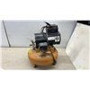 Image 9 : Stanley Bostitch Air Compressor, 200 PSI Max Gauge, 120-160 PSI Operating Range