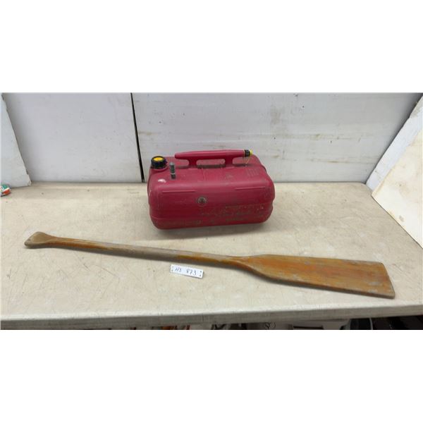 Wedco Red Portable Marine Gasoline Fuel Tank and Wooden Boat Paddle
