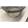 Image 5 : Vintage Rub-A-Tub Prov. Pat. No. 25762 Galvanized Metal Wash Tub with Soap Holder