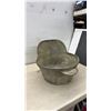 Image 7 : Vintage Rub-A-Tub Prov. Pat. No. 25762 Galvanized Metal Wash Tub with Soap Holder