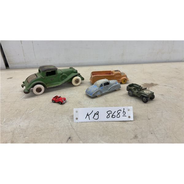 Vintage Cast Iron and Diecast Toy Vehicles: Cast Iron Arcade Coupe with Rumble Seat, 2 1/4 x 6 1/
