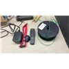 Image 3 : PetSafe Radio Fence Plus Remote Trainer Pet Containment System with Collar, Wire and More