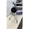 Image 5 : Meade Polaris Telescope, Tripod, Eyepiece, Finder Scope, & Original Package