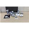 Image 1 : Blue & White Porcelain Lot: Vase, Jar, Mug, Creamer, Teapot, 2 Shakers, Dish, Bowl, & More