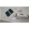 Image 1 : Straight Razor, Victorinox Swiss Army Knife, Gulf, Pocket Knife and More