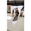 Image 3 : Vintage Zorro's Mexican Statues, Genuine Leather, Onyx, and Paper Mache Figures on Wood Bases