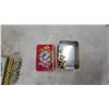 Image 2 : Royal Commemorative Lot: Queen Elizabeth II Tin, Mugs, Trinket Boxes, Loupe, Buttons and More