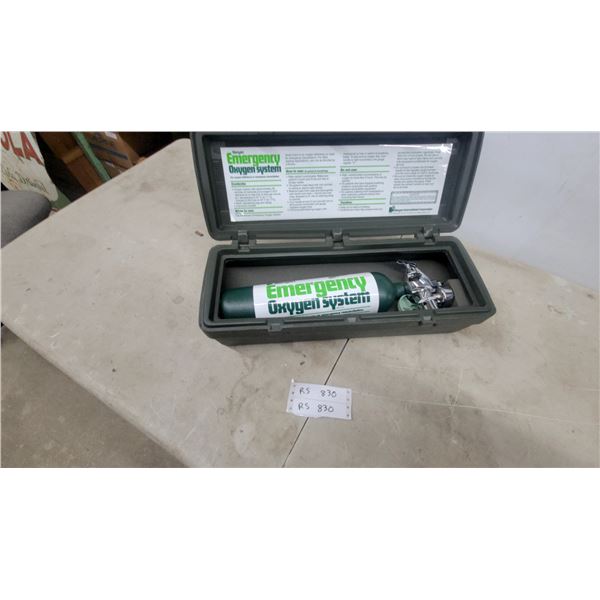 Banyan Emergency Oxygen System with Regulator in Portable Hard Case