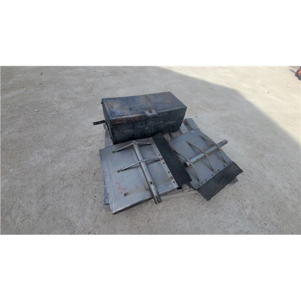 Set of Mack Mud Flaps Tool Box Flares