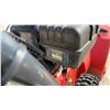 Image 7 : Ariens 924DLE Snow Blower, 24" Clearing Width, Not Tested