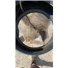 Image 6 : Mastercraft Dust Collector, Model 55-0045-4, 120V, 60Hz, 9.0A, 1HP, & Hose, Not Tested