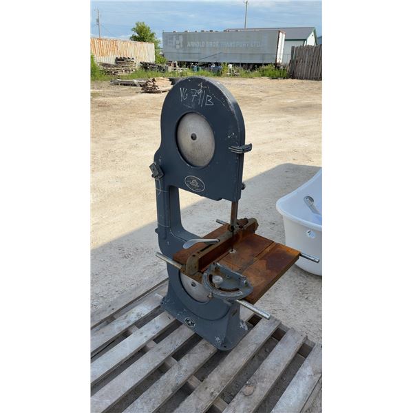 Beaver Power Tools Band Saw, Not Tested
