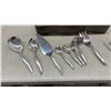 Image 5 : Cased Mid-Century Silver-Plated Flatware Set With Serving Pieces and Collector Spoons and More