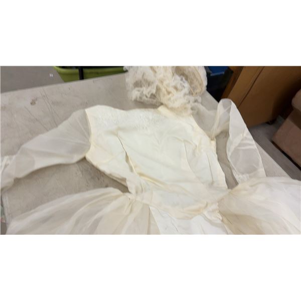Vintage-Style Off-White Long-Sleeved Wedding Dress with Sheer Overlay and Matching Veil