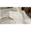 Image 1 : Vintage-Style Off-White Long-Sleeved Wedding Dress with Sheer Overlay and Matching Veil