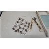Image 2 : Vintage Wooden Washboard with Ridged Glass Scrubbing Surface, Bell Cluster, and More
