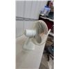 Image 5 : Black & Decker Radiant Heater and Super 3-Blade Oscillating Table Fan