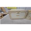 Image 2 : Vintage Lincoln Beautyware Cream Bread Box and 4-Piece Canister Set, 1950s-1960s