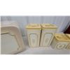 Image 4 : Vintage Lincoln Beautyware Cream Bread Box and 4-Piece Canister Set, 1950s-1960s