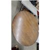 Image 5 : Antique Quarter-Sawn Oak Round Pedestal Dining Table With Carved Acanthus and Claw Feet 48"