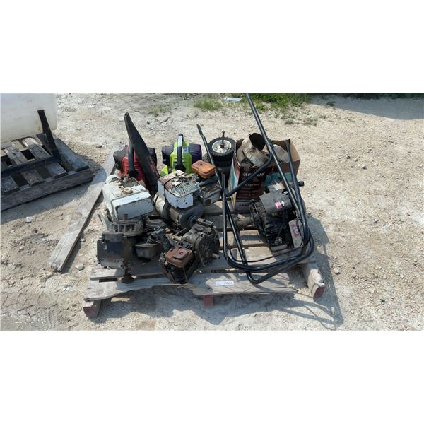 Pallet Lot of Small Engines, Briggs & Stratton 206cc & 3.5HP Engines, Powermate 6HP Engine
