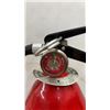 Image 4 : Fire Extinguisher & Hydraulic Floor Jack