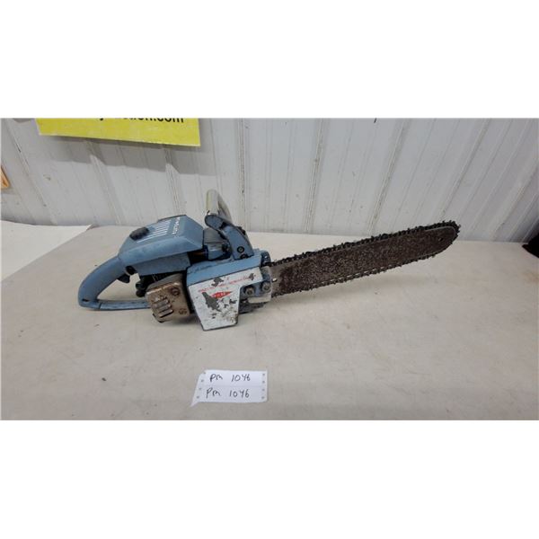 Homelite XL-12 "World's Most Famous Lightweight" Gas-Powered Chainsaw