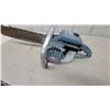 Image 5 : Homelite XL-12 "World's Most Famous Lightweight" Gas-Powered Chainsaw