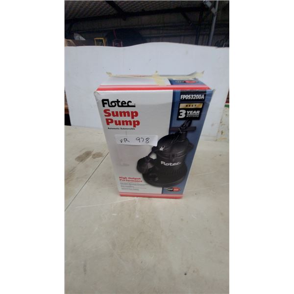 Flotec FPOS3200A Automatic Submersible Sump Pump, 1/2 HP, 3240 GPH, High Output Performance New