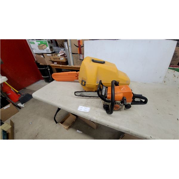 Stihl 018 Chainsaw with Y Carrying Case and Bar Cover