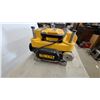 Image 2 : DeWalt DW735 13" Two-Speed Thickness Planer with Three-Knife Cutter Head