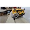 Image 5 : DeWalt DW735 13" Two-Speed Thickness Planer with Three-Knife Cutter Head