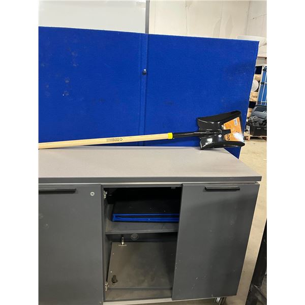 58" Square Mouth Shovel