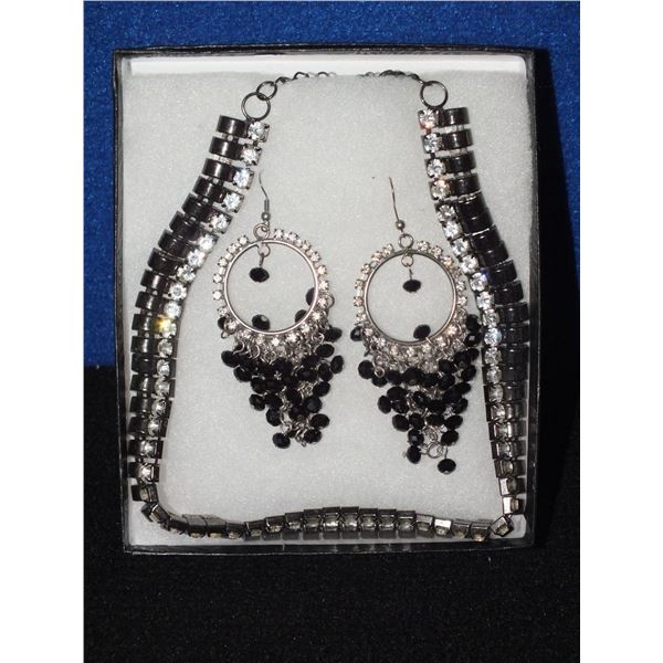 Fashion Jewelry Chandelier Necklace & Earring Set