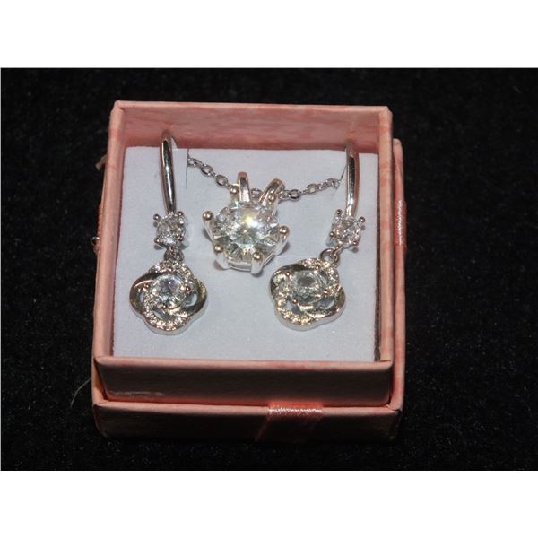 Fashion Sparkling Necklace & Earring Set