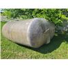 Image 1 : 1000 gallon fibreglass water tank c/w lid. Used for water only, no leaks.